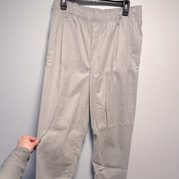 GAP Grey Pull on Ankle Pleated Trouser 10 - Picture 1 of 16